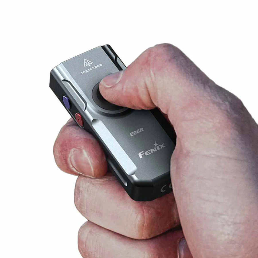 פנס כיס נטען 3 ב-1 Fenix E06R EDC – תמונה 6